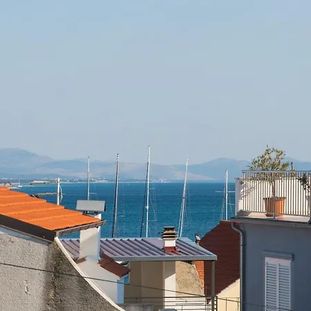 Lena * Vodice