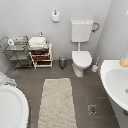 Apartment Lena