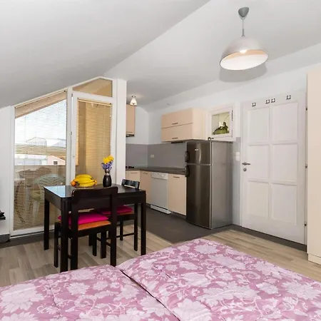 Lena Apartment Vodice