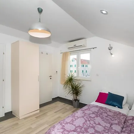Apartment Lena Vodice