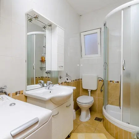 Lena Apartment Vodice