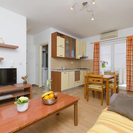 Lena Apartment Vodice