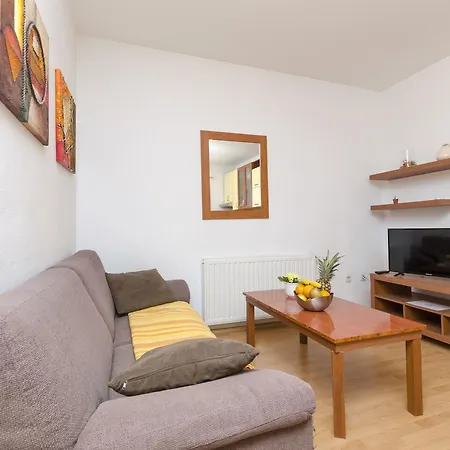 Apartment Lena Vodice